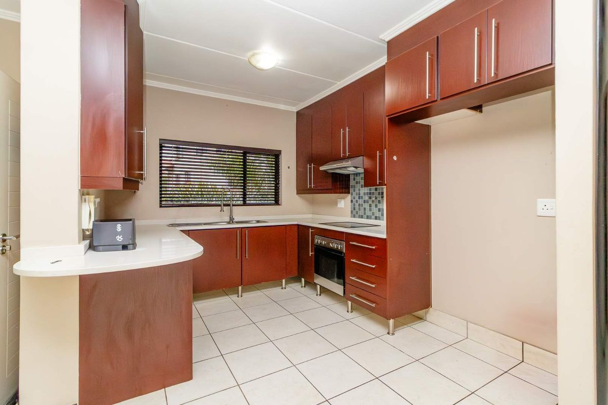 Smart Investment is Sought-After Complex! - Photo 2