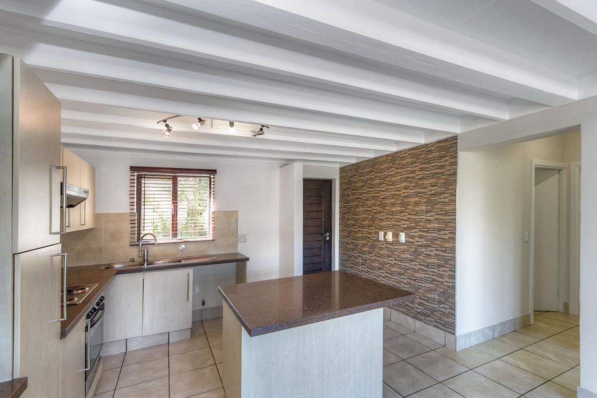 Modern loft living in a bushbaby reserve estate - Photo 3