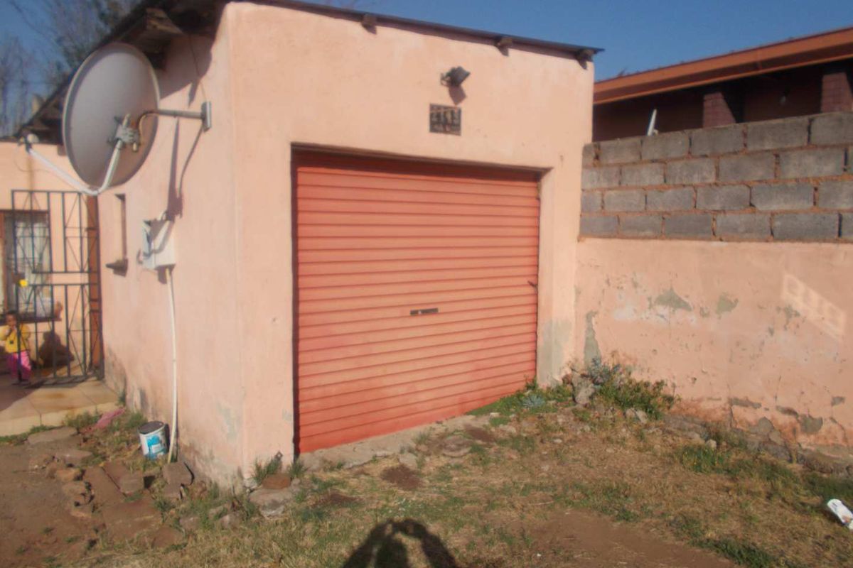 property with potential for sale - Photo 3