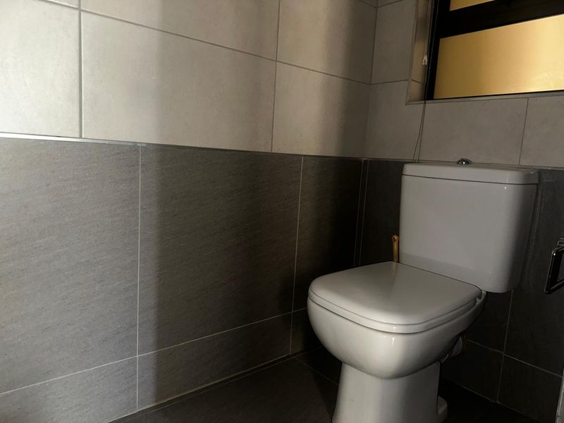 Townhouse in Woodlands - Where Everyone Wants to Live - Photo 9