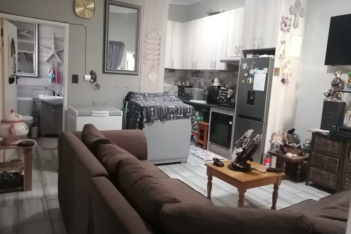 Ideal starter home (simplex unit) for first time buyers - Photo 4