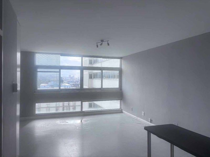 The Beaches Bachelor Apartment - Photo 6