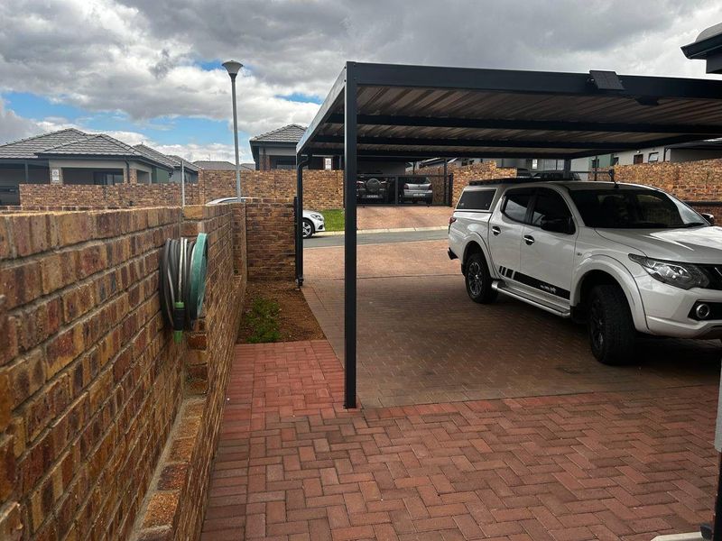 Modern family Living in Lion Pride Estate, Randburg🏠 - Photo 9