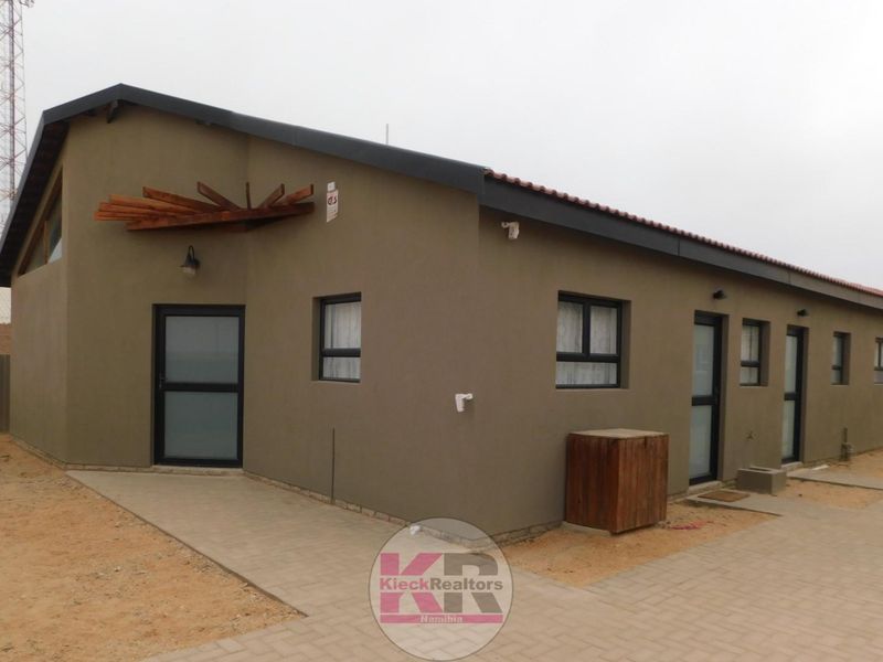 3 Bedroom House for Sale in Henties Bay - Photo 2