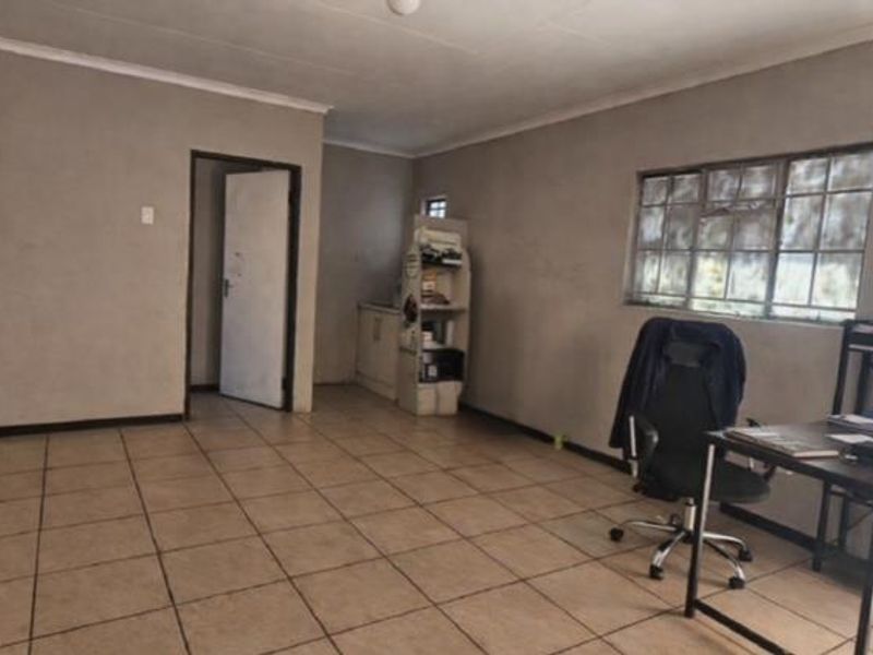 Commercial Property for Sale in Oos Einde - Photo 4