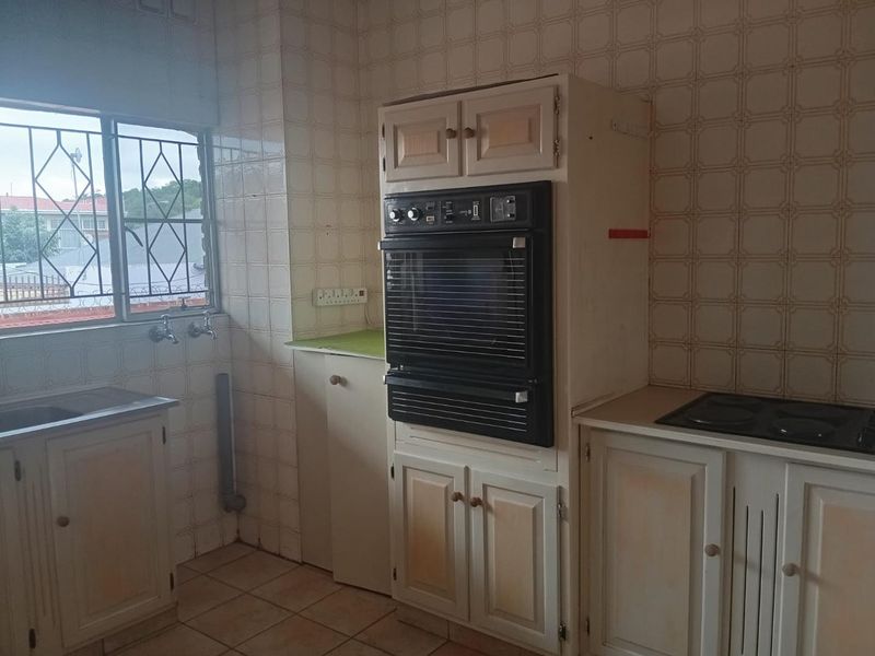 Two bedroom Townhouse in New Redruth - Photo 7