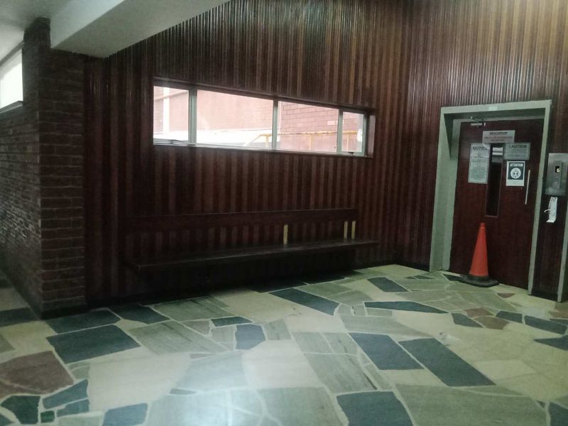 One bedroom For Sale In Bencorrum - Photo 6