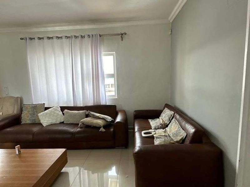 2 Bedroom Flat for Sale - Photo 10