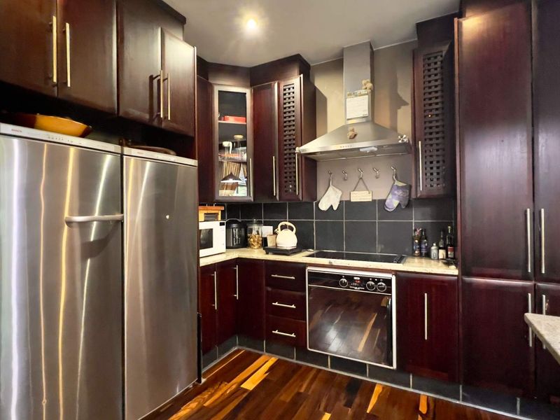 Full title Town house in Midstream Estate - Photo 8