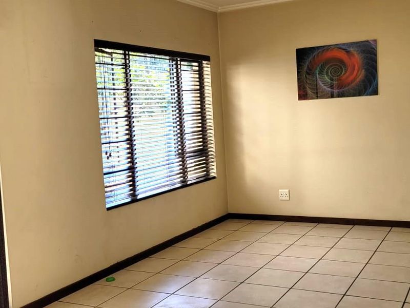 2 Bedroom Garden Duplex for Rent in Cedar Hills Private Estate - Photo 5