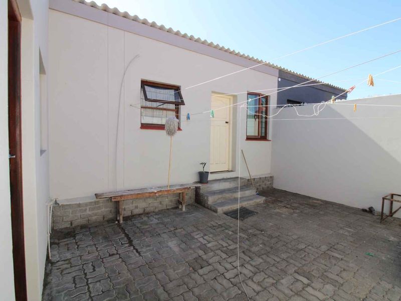 Prime located Business Property in Central Business District - Photo 9