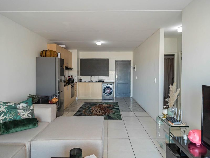 2 bed 2 bath ground floor unit - Photo 3