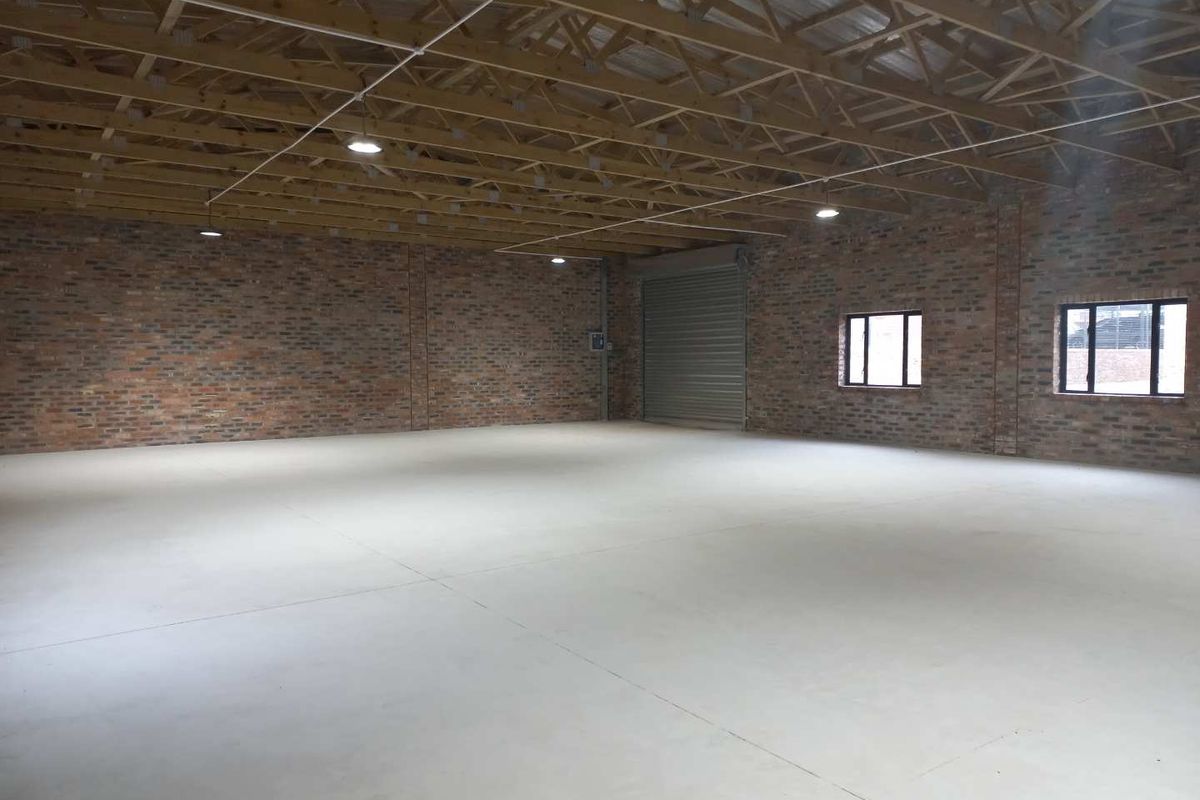 Warehouse available in business park in Fairview! - Photo 5