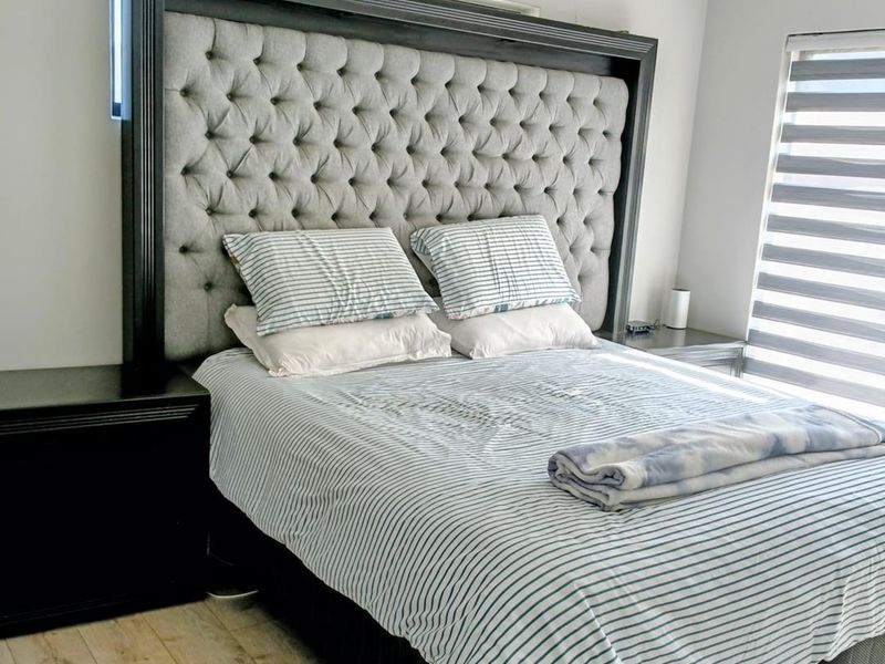 Modern 3 Bedroom 2.5 Bath EDGE-Certified Home To Rent - Photo 9
