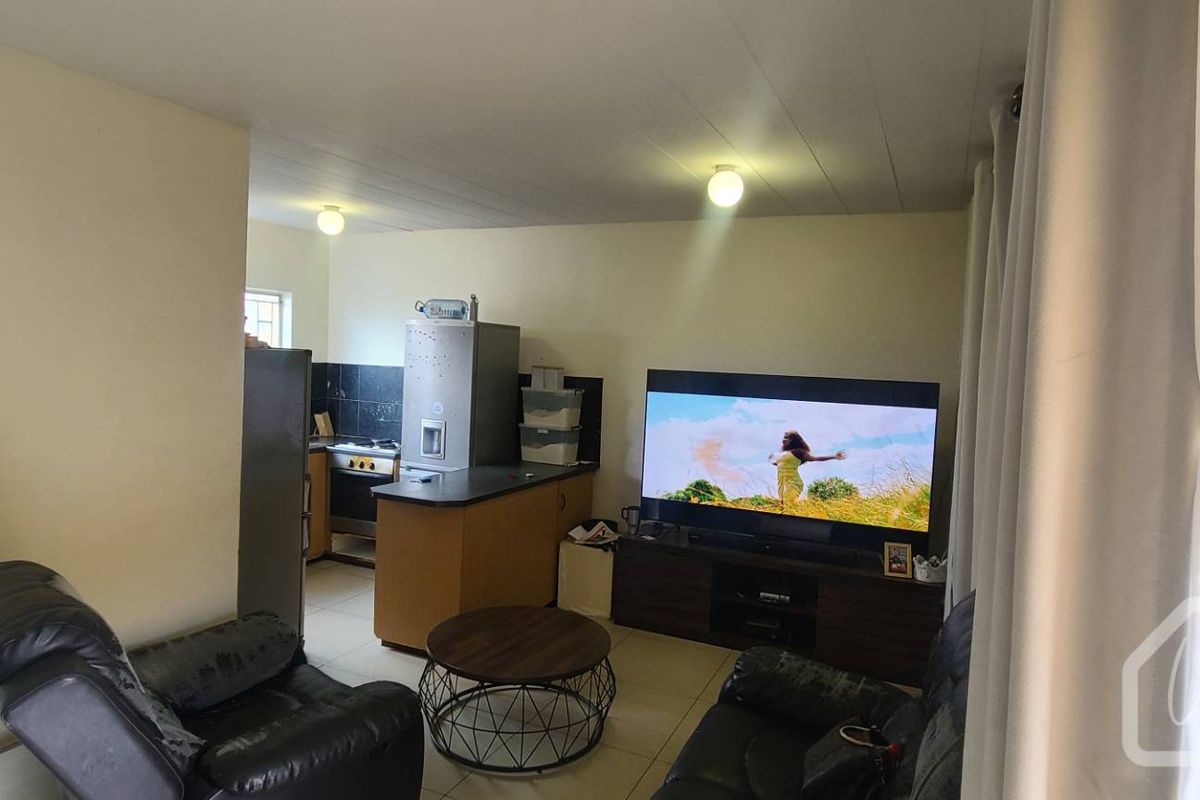 KHOMASDAL - VERY PRIME AREA - Photo 4