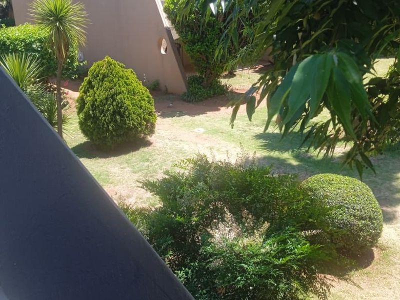 Secure 2 Bedroom Apartment for Sale in Florida - Photo 2