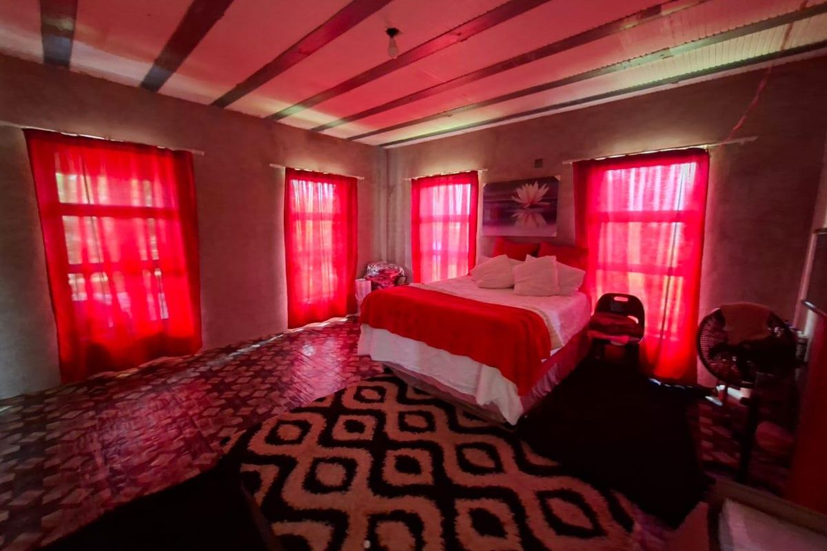 FOR SALE: Double-Storey Home in Madombidzha Zone 1, Sinthumule - Photo 3