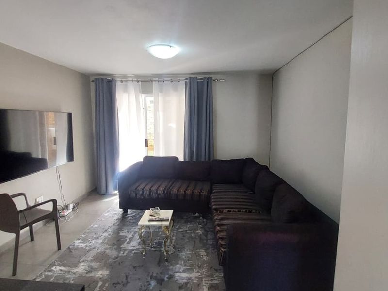 Cozy 2-Bed Ground-Floor Unit with Private Patio & Storage - Photo 4