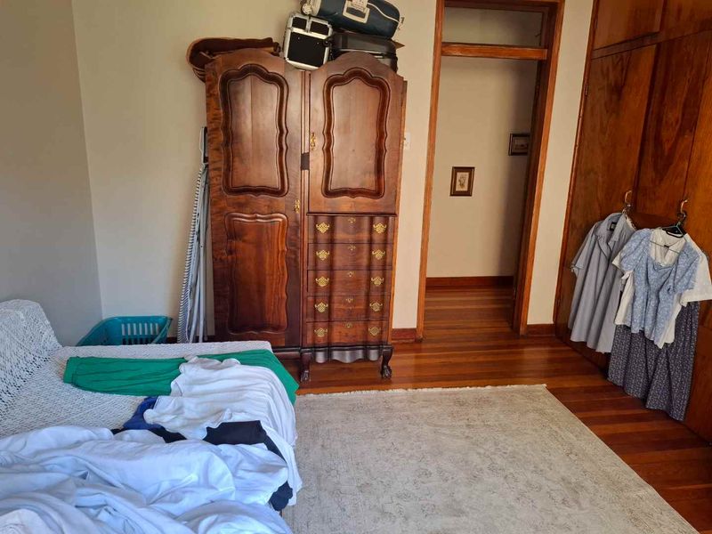 FOR SALE | KLEIN WINDHOEK – N$ 5,300,000 HOUSE + 2 FLATS (INCOME-GENERATING OPPORTUNITY!) 💰 Potential Rental Income: ± N$ 30,000/month - Photo 4