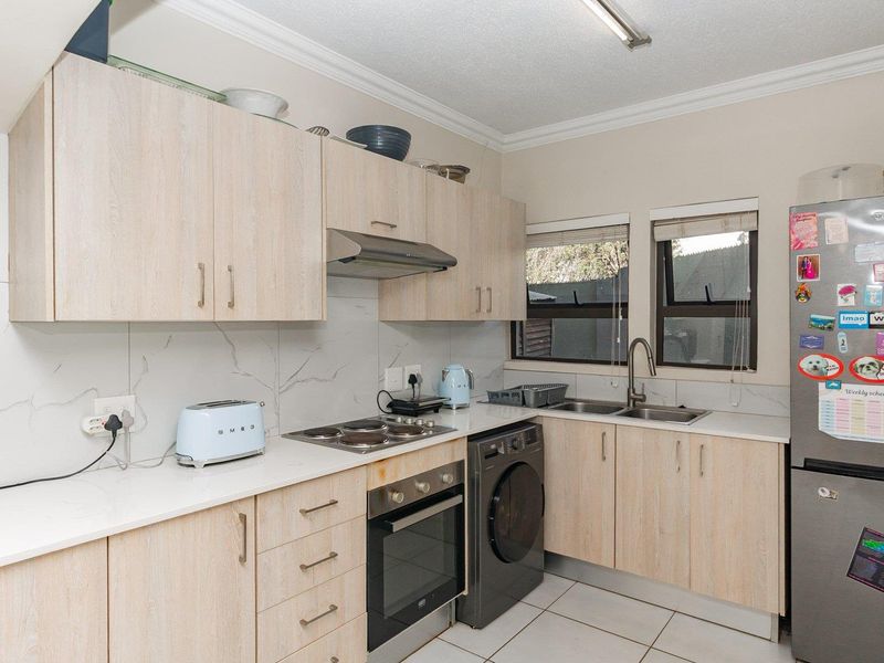Family Focused 2 Bedroom Apartment For Sale - Photo 4