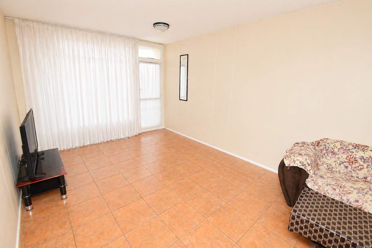 SECURE GROUND FLOOR UNIT - Photo 5