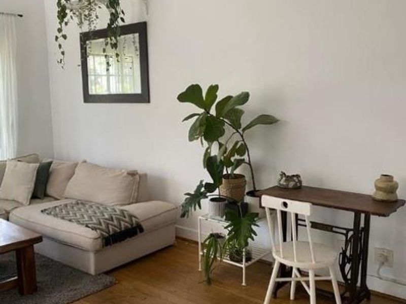 Fully furnished 1 Bedroom Apartment - Photo 2