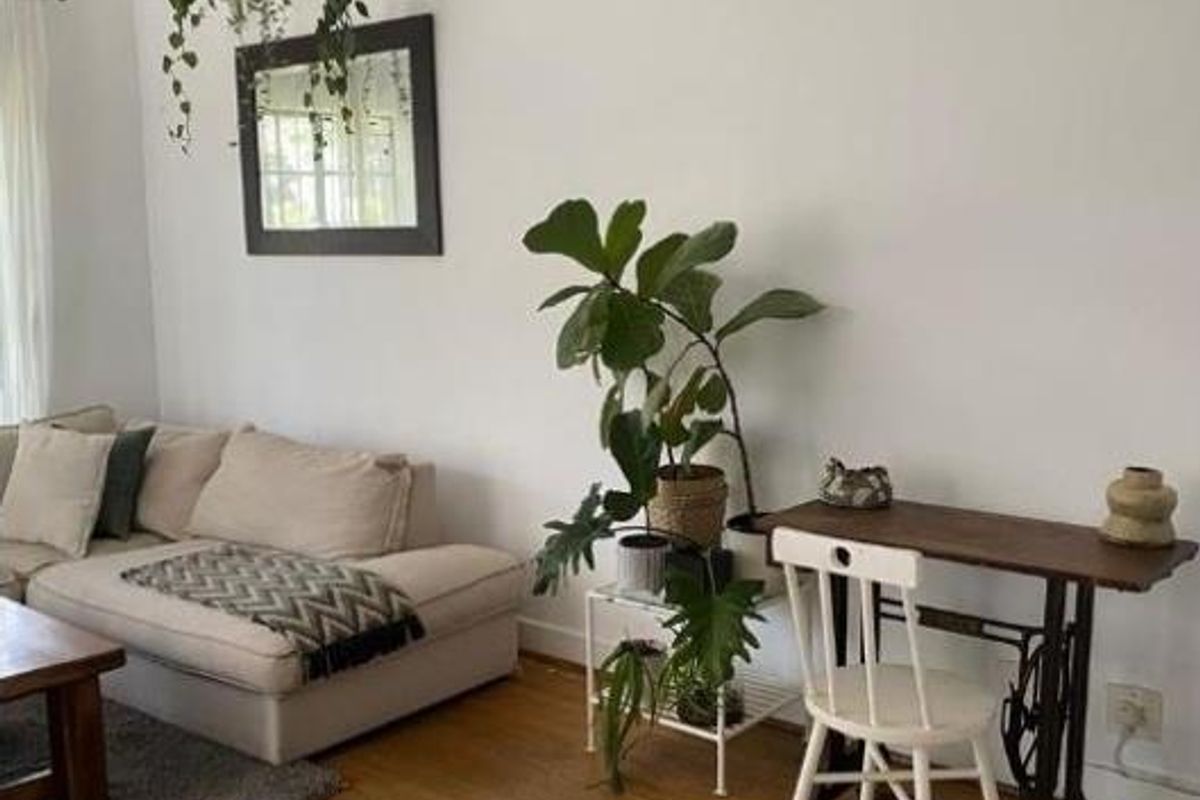 Fully furnished 1 Bedroom Apartment - Photo 2