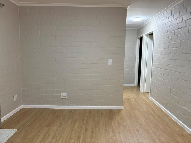 3 Bedroom House To Let in Sanddrift - Photo 6