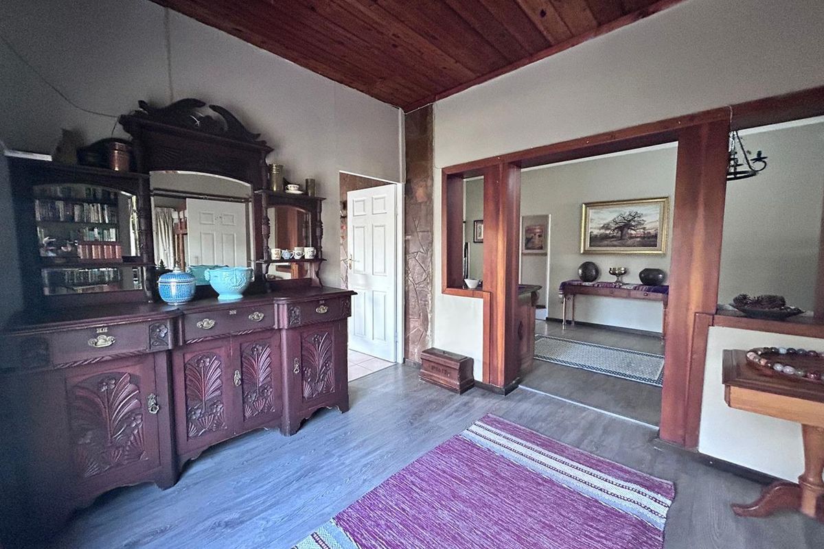 STUNNING 4 BEDROOM HOUSE WITH INCOME POTENTIAL - Photo 5