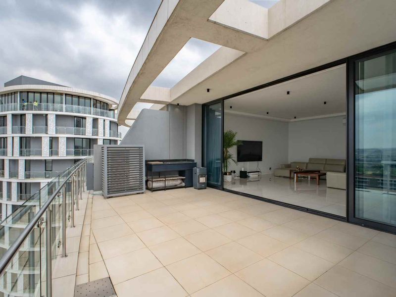 Fully furnished 2 bedroom penthouse for sale at Ellipse - Photo 2