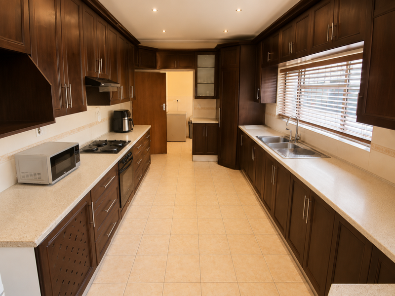5 bedroom house - Photo 3