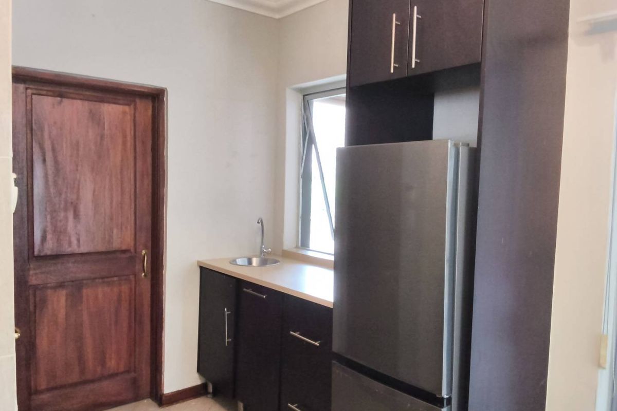 Flatlet/Cottage To Let - Bryanston - Photo 5