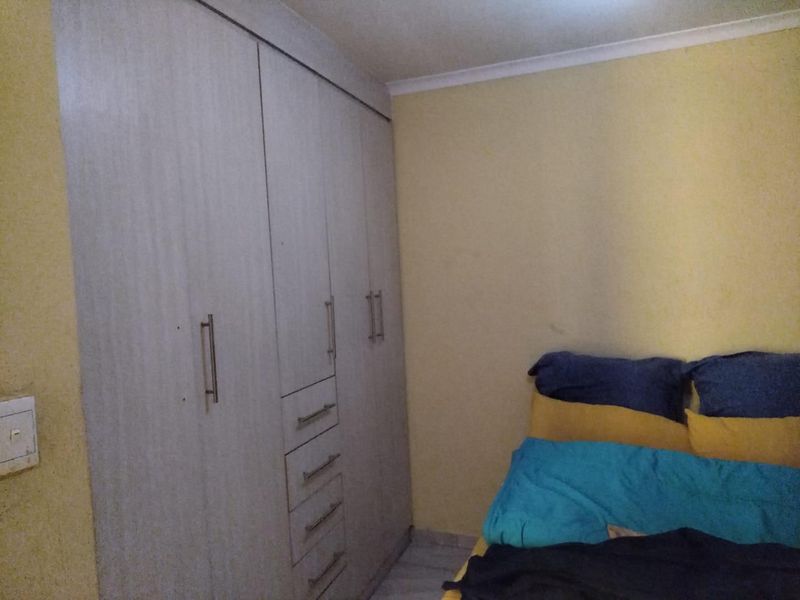 TWO BEDROOMS HOUSE FOR SALE IN SOSHANGUVE V V - Photo 9