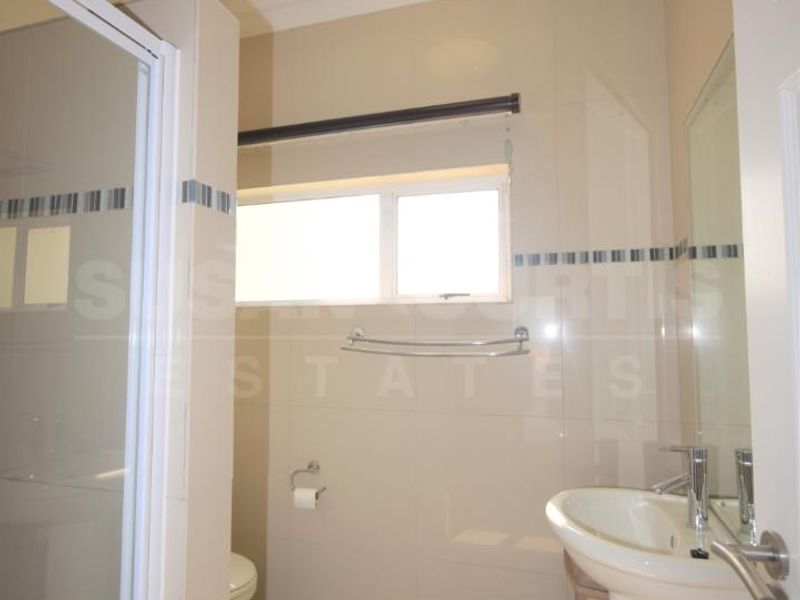 2 Bedroom Furnished Apartment - Photo 7