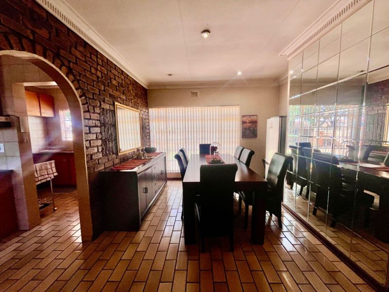 Beautiful home for Sale in Dersley - Photo 9