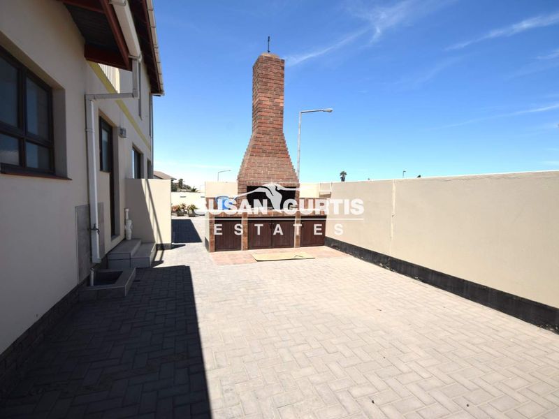 4 BEDROOM TOWNHOUSE IN SWAKOPMUND CENTRAL IS FOR SALE - Photo 3