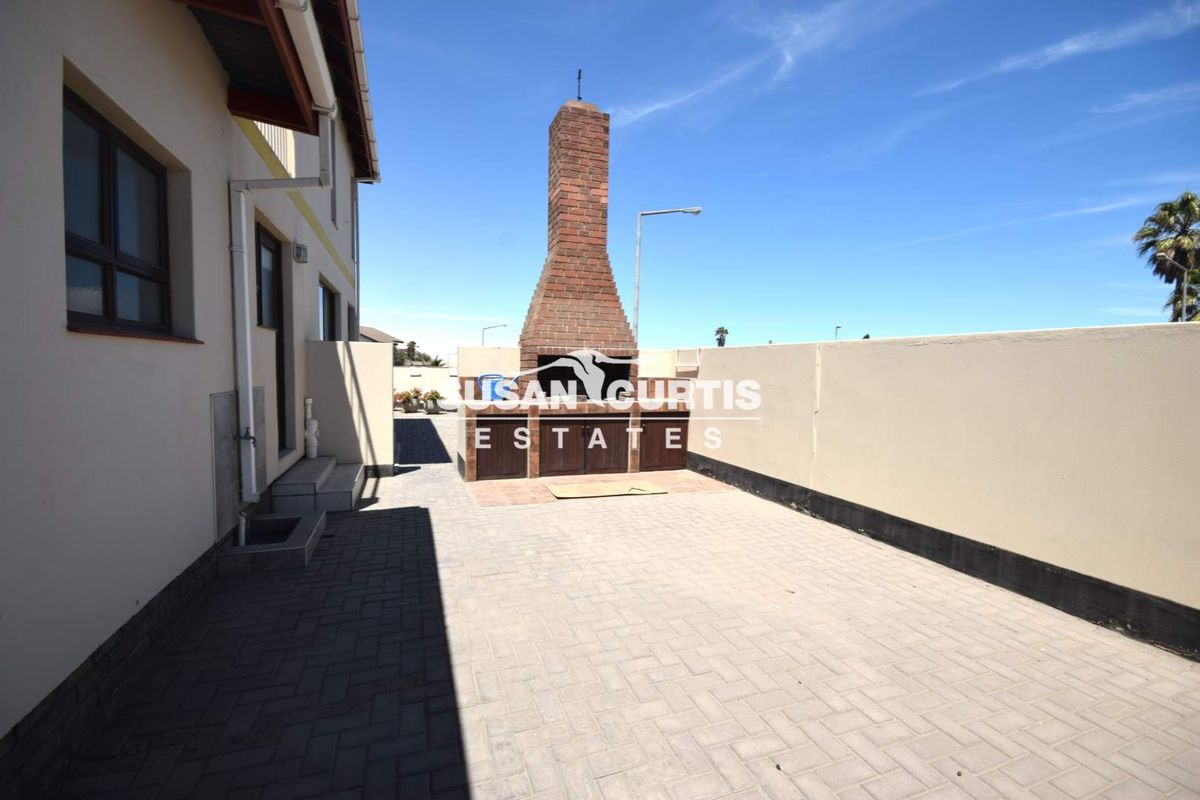 4 BEDROOM TOWNHOUSE IN SWAKOPMUND CENTRAL IS FOR SALE - Photo 3