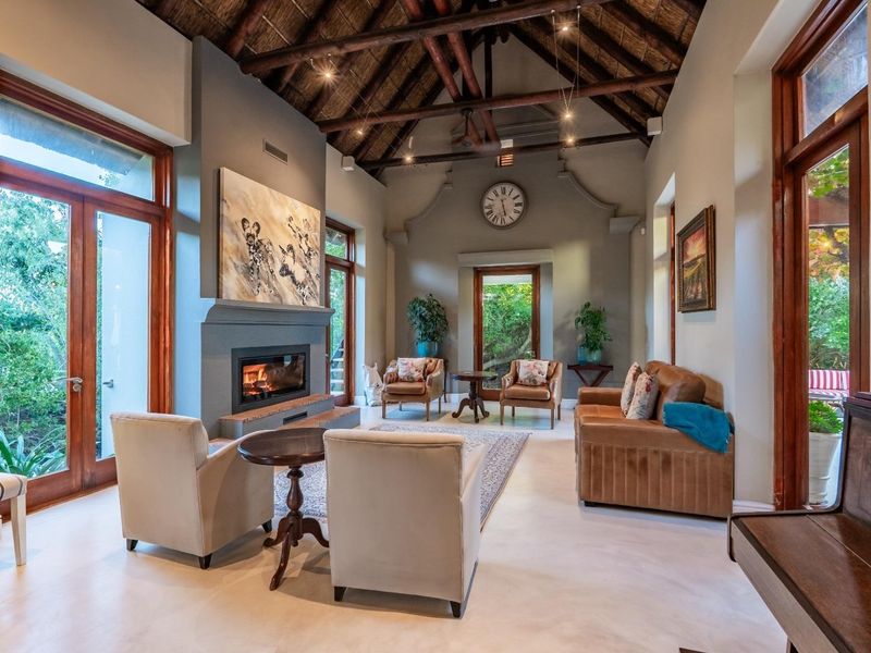 Luxury 5-Bedroom Home in Pearl Valley Golf Estate, Paarl - Photo 7