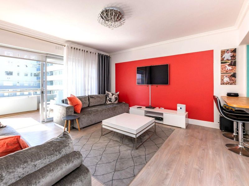 Make an offer on most sought after 2 Bedrooms on the Beach Front Sea Point - Photo 6