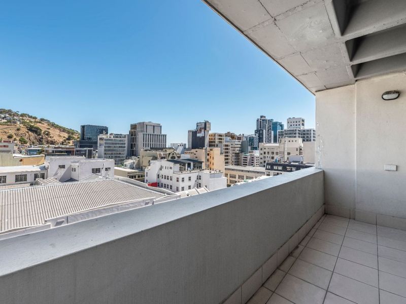 CBD one bedroomed apartment with parking - Photo 8