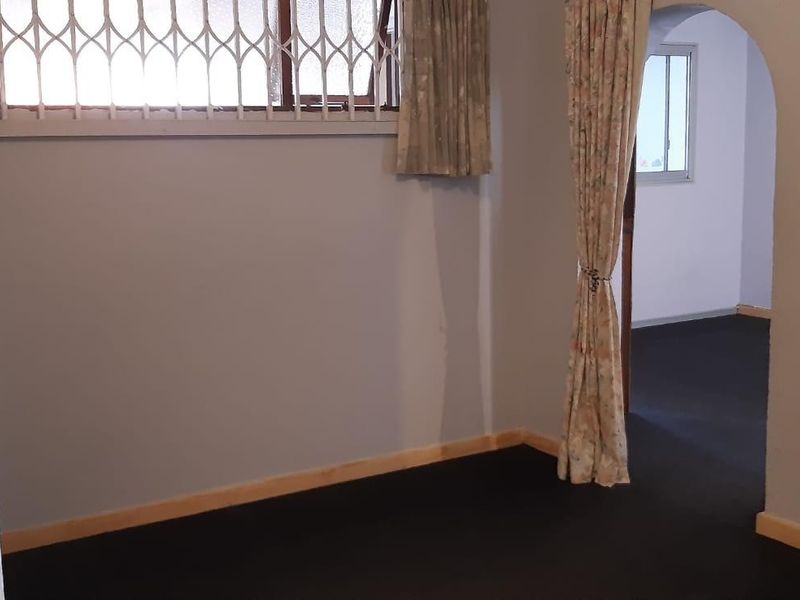 1-Bed granny flat, including water and lights, in Ashley, Pinetown - Photo 6