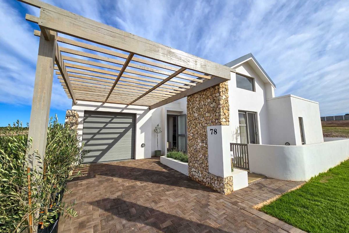 Fleur De Vie - Plot and plan for sale in Stilbaai-Wes. - Photo 2
