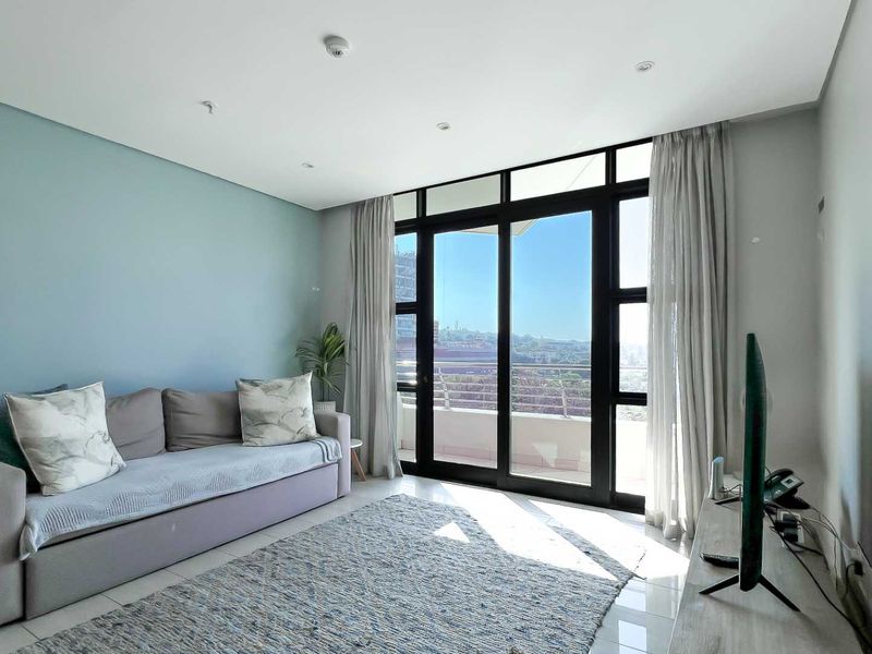 2 BEDROOM | 2 BATHROOM APARTMENT - Photo 2