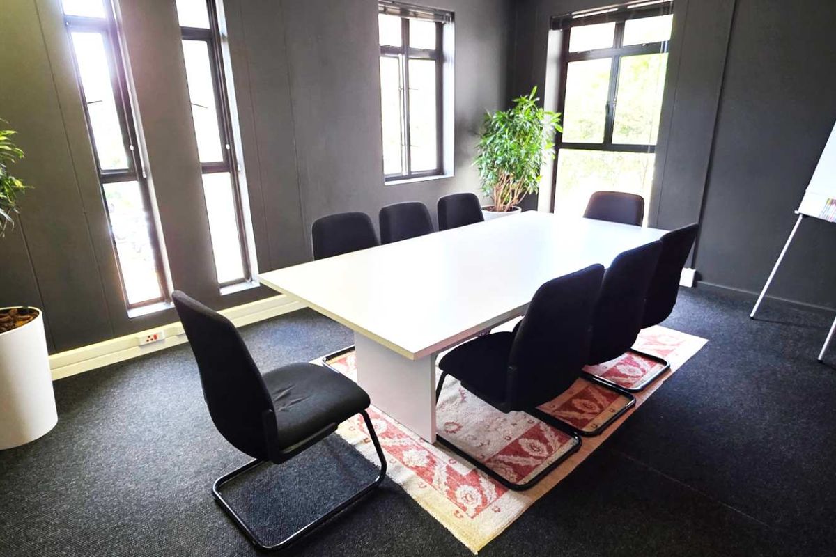 Modern First Floor Office in Westlake - Photo 4
