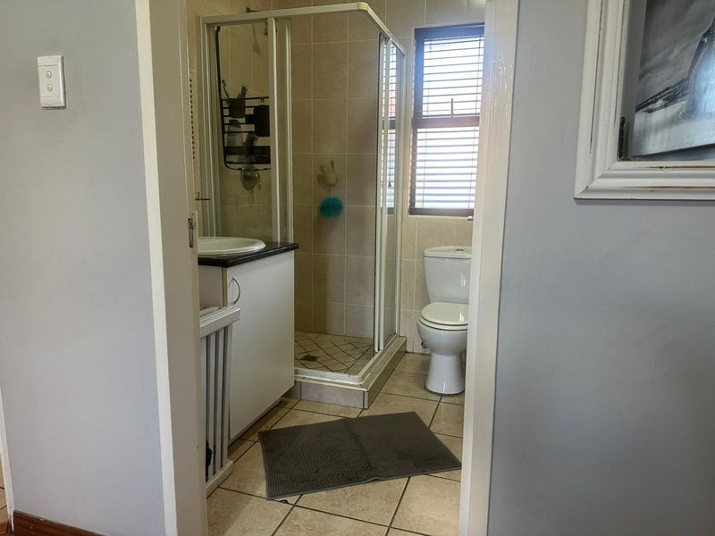 VERY NEAT PENTHOUSE OVERLOOKING THE GOLF COURSE - Photo 7