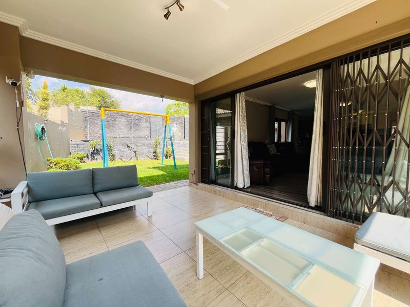 Prime 5-Bedroom Property in a Sought-After Woodlands Estate, Barbeque Downs - Photo 10