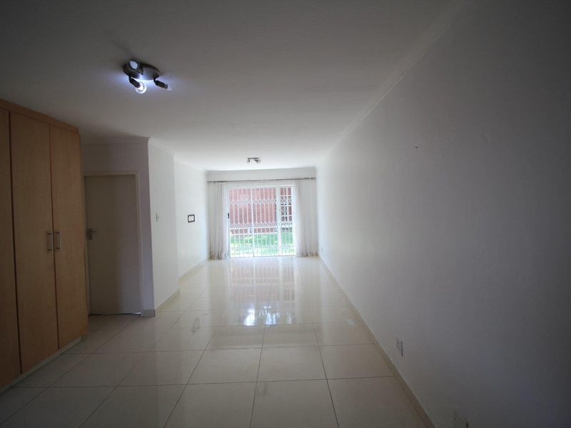 2 Bedroom, Ground floor Unit - Photo 4