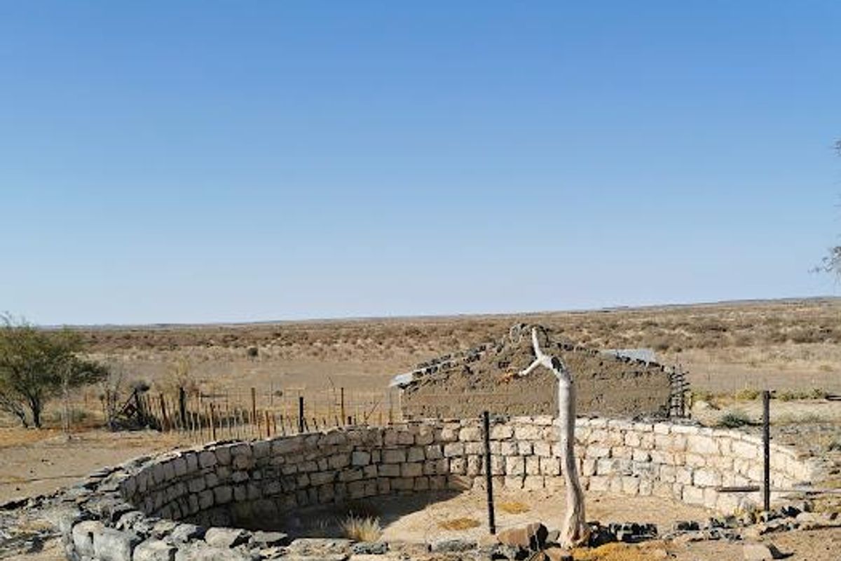 FOR SALE - GAME FARM IN THE KEETMANSHOOP AREA, NAMIBIA - Photo 5