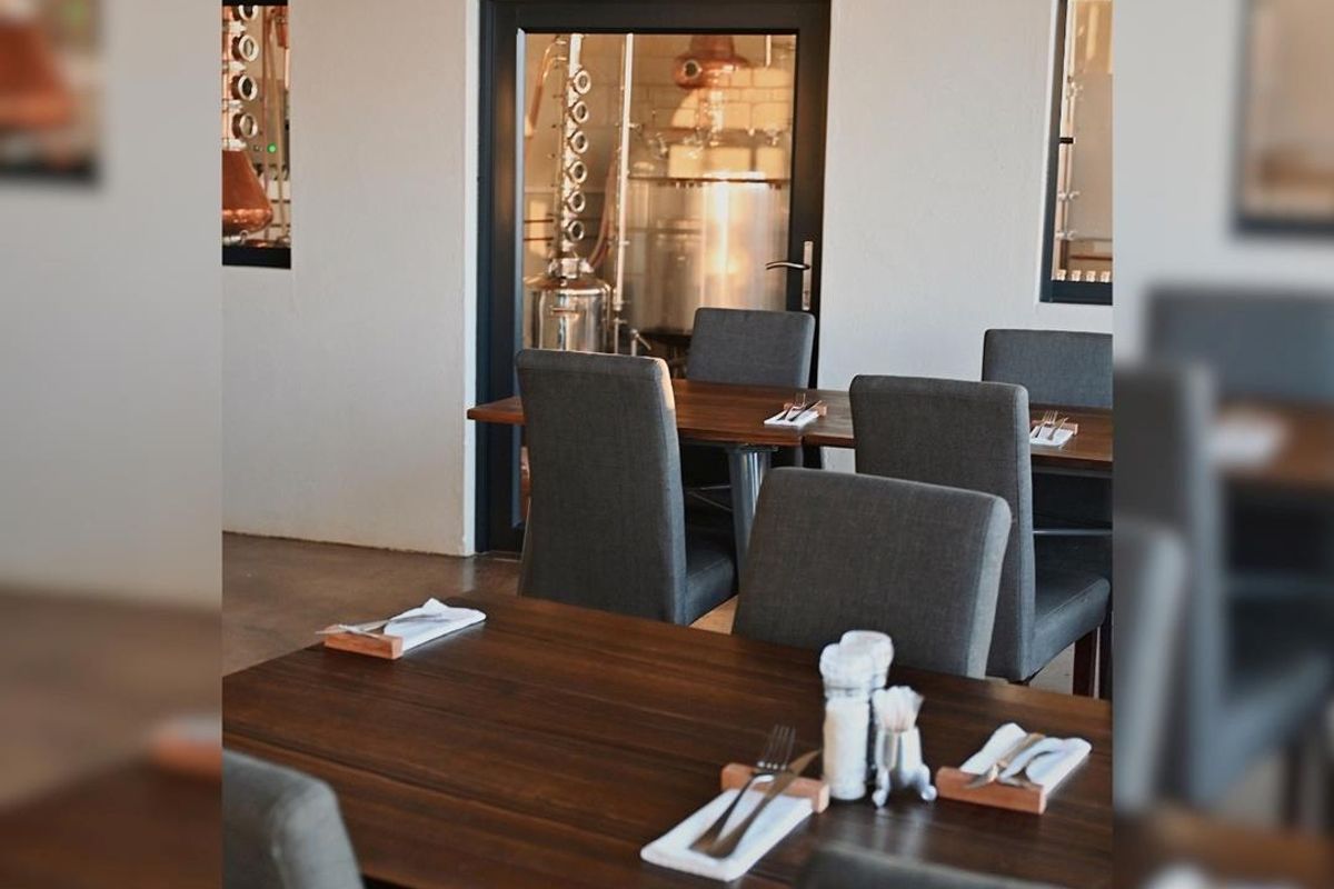 Established Guest House with Restaurant and Distillery in Stampriet for Sale - Photo 4