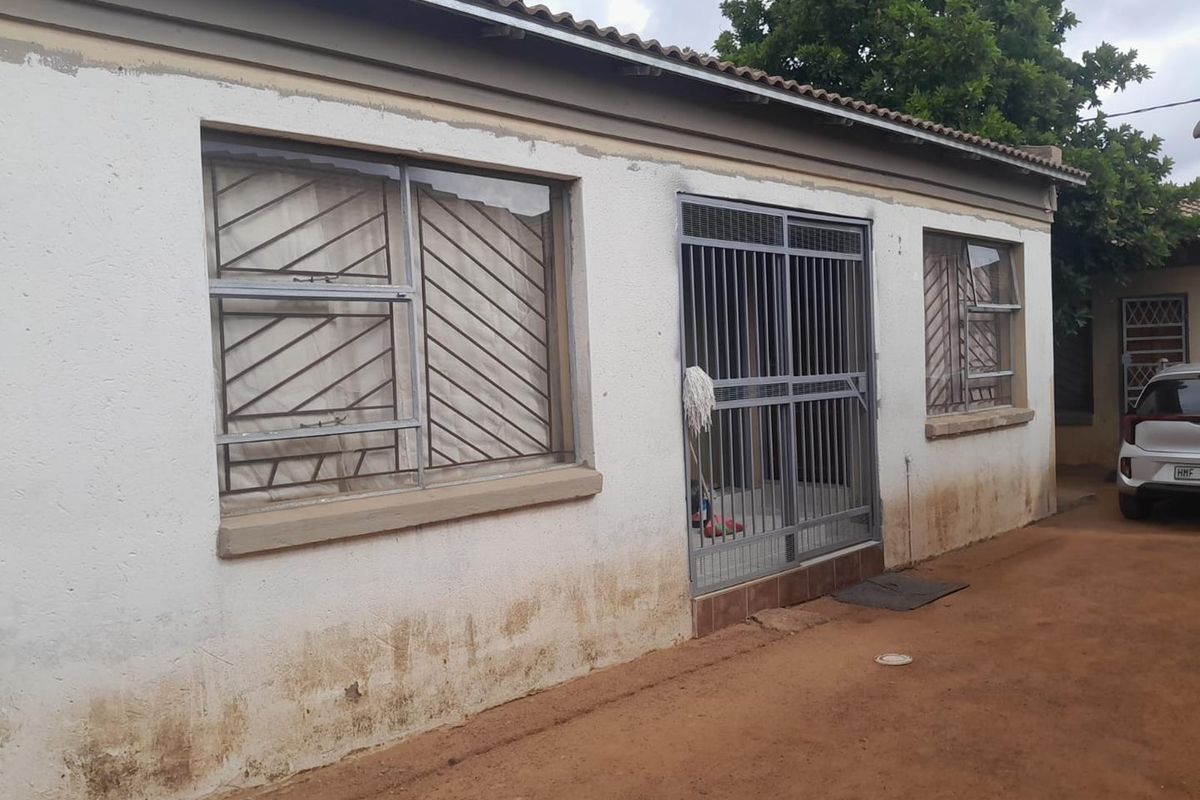 Property Investment - Photo 3